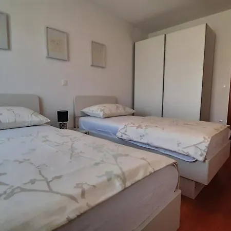 Klaudio Kampac 9a Apartment *